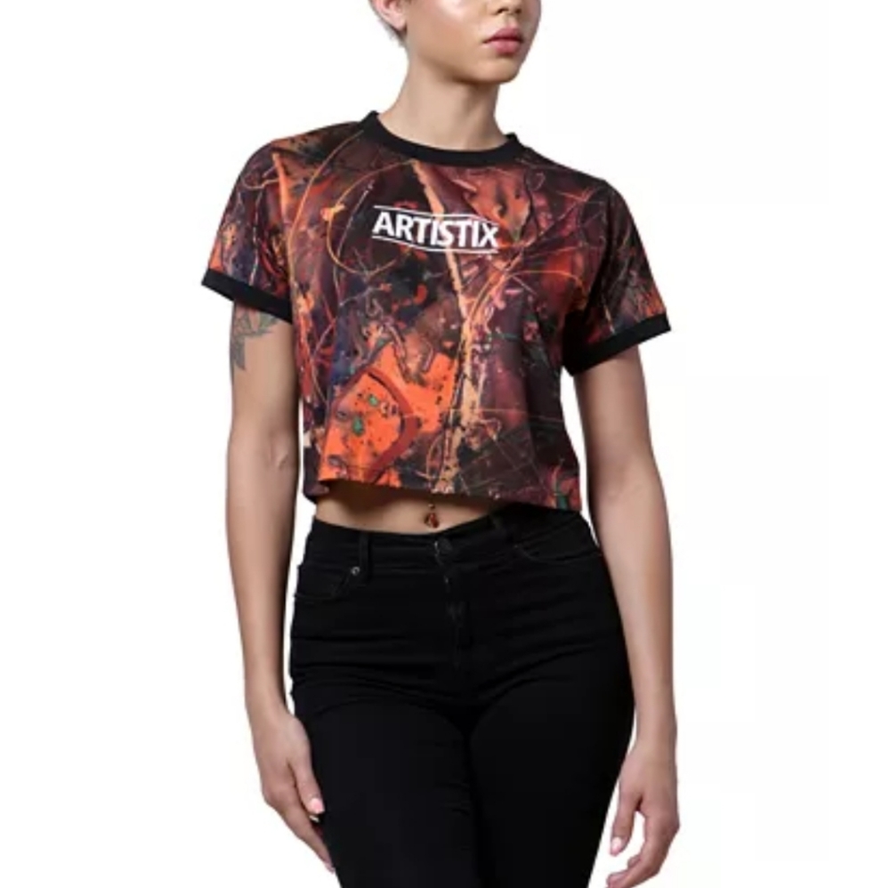 ARTISTIX SHORT SLEEVE ART T-SHIRT.